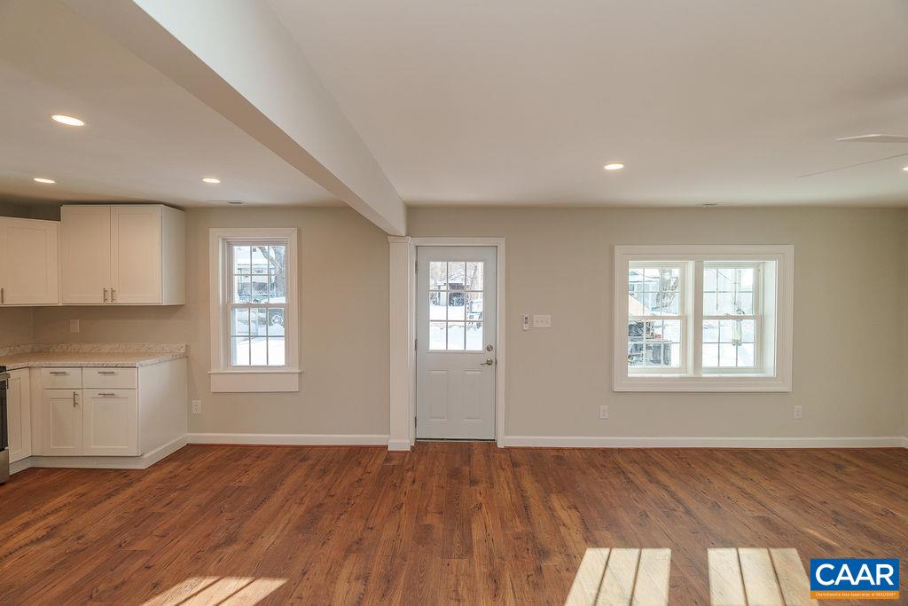 1433 HARDING AVE, WAYNESBORO, Virginia 22980, 3 Bedrooms Bedrooms, ,2 BathroomsBathrooms,Residential,1433 HARDING AVE,673019 MLS # 673019