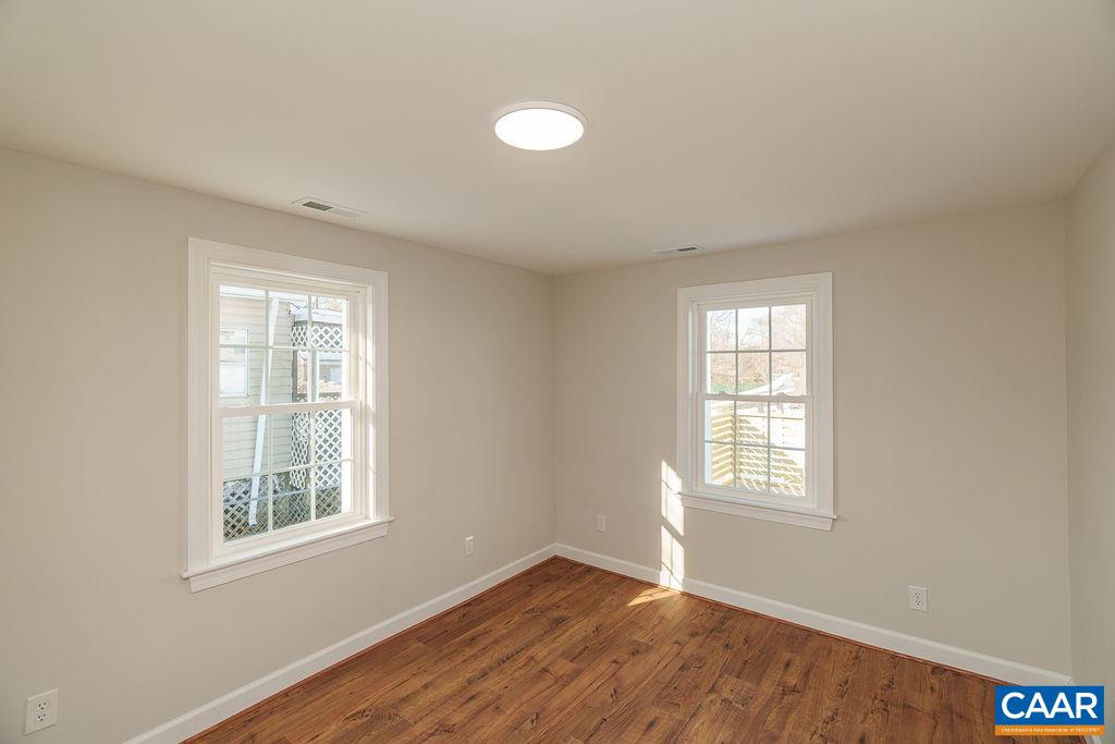 1433 HARDING AVE, WAYNESBORO, Virginia 22980, 3 Bedrooms Bedrooms, ,2 BathroomsBathrooms,Residential,1433 HARDING AVE,673019 MLS # 673019