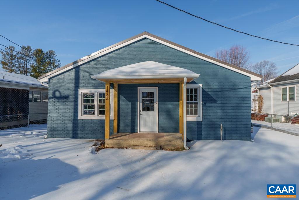 1433 HARDING AVE, WAYNESBORO, Virginia 22980, 3 Bedrooms Bedrooms, ,2 BathroomsBathrooms,Residential,1433 HARDING AVE,673019 MLS # 673019