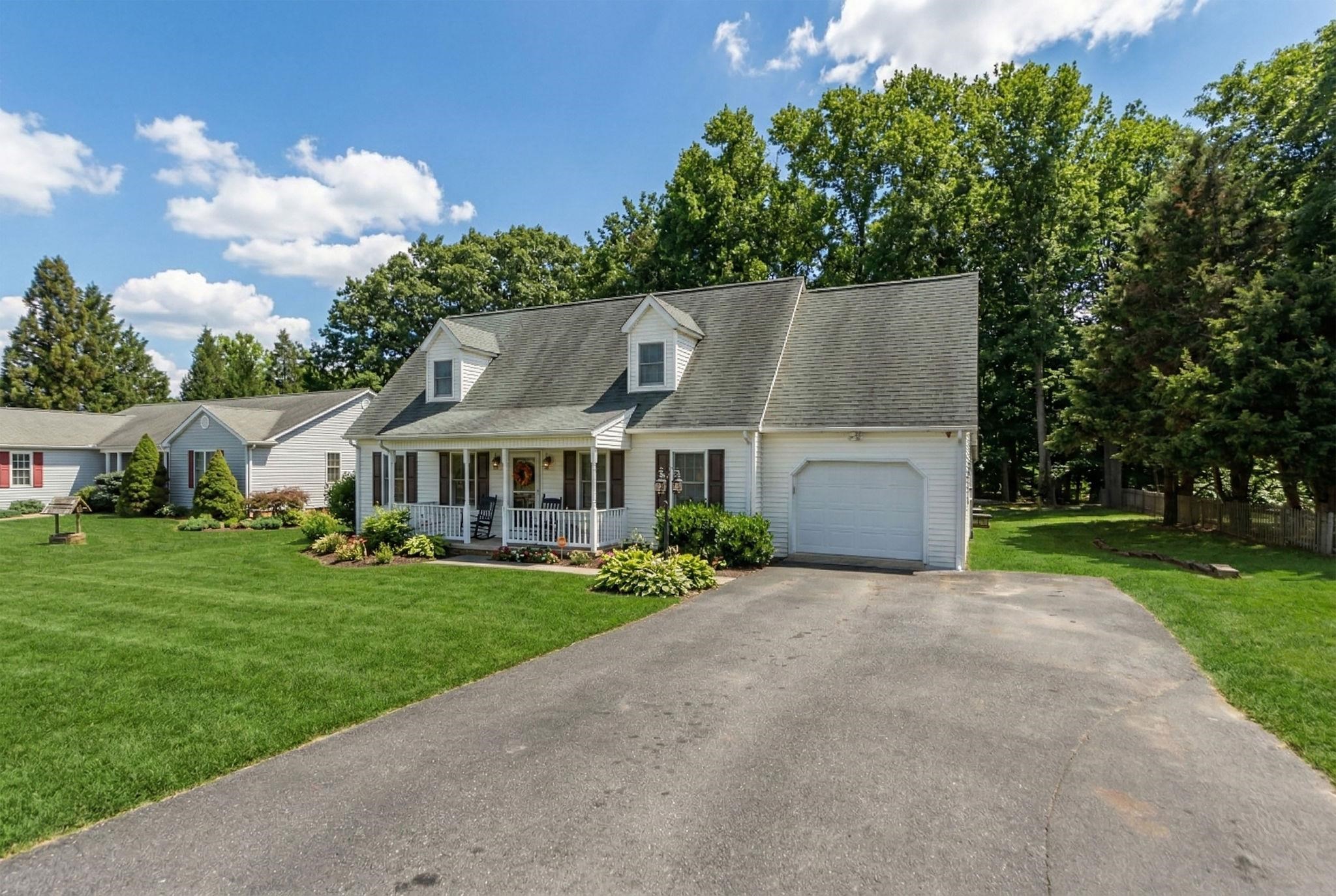 241 BOWMANS RUN DR, STUARTS DRAFT, Virginia 24477, 3 Bedrooms Bedrooms, ,2 BathroomsBathrooms,Residential,241 BOWMANS RUN DR,673779 MLS # 673779