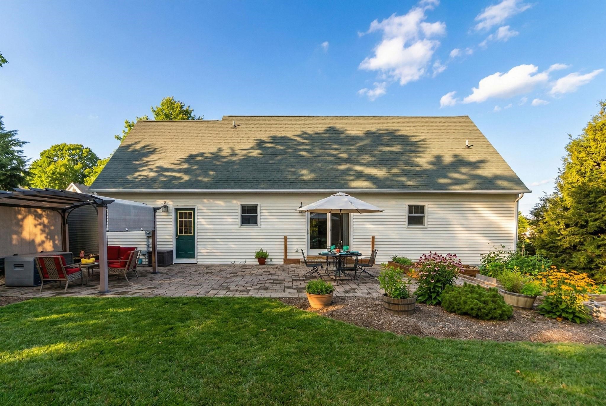 241 BOWMANS RUN DR, STUARTS DRAFT, Virginia 24477, 3 Bedrooms Bedrooms, ,2 BathroomsBathrooms,Residential,241 BOWMANS RUN DR,673779 MLS # 673779