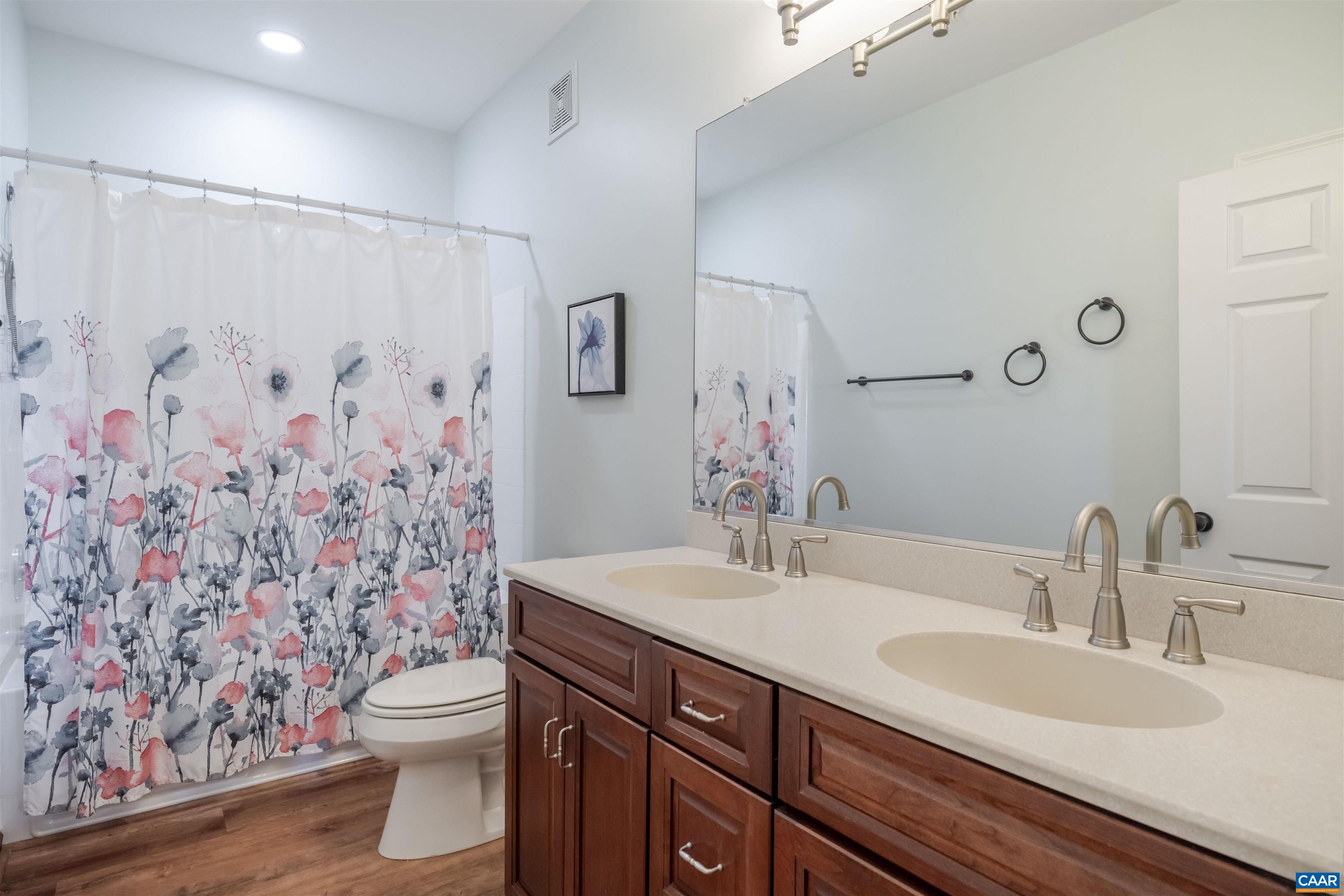 1055 WEYBRIDGE CT, CHARLOTTESVILLE, Virginia 22911, 2 Bedrooms Bedrooms, ,2 BathroomsBathrooms,Residential,1055 WEYBRIDGE CT,674419 MLS # 674419