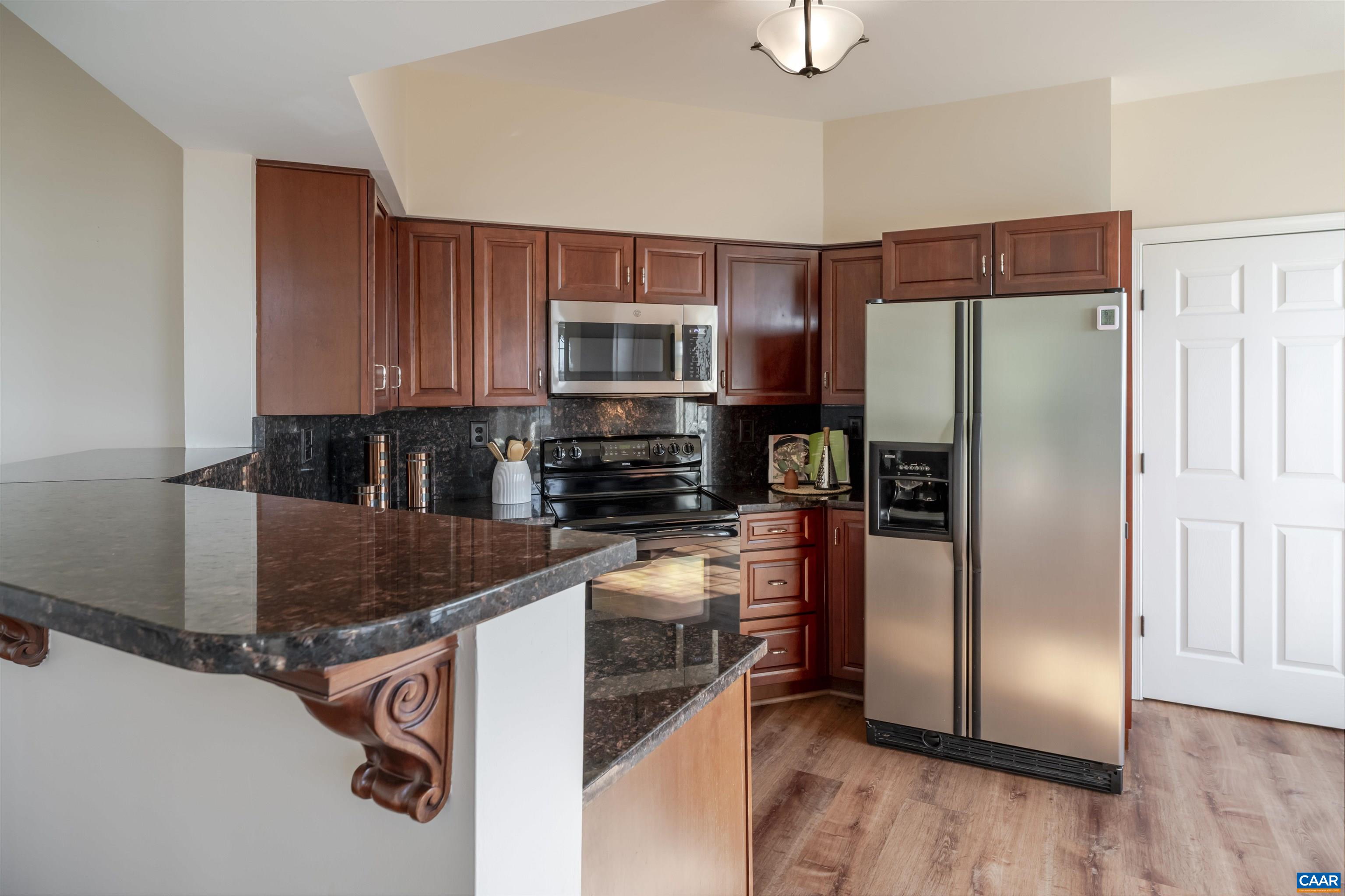 1055 WEYBRIDGE CT, CHARLOTTESVILLE, Virginia 22911, 2 Bedrooms Bedrooms, ,2 BathroomsBathrooms,Residential,1055 WEYBRIDGE CT,674419 MLS # 674419