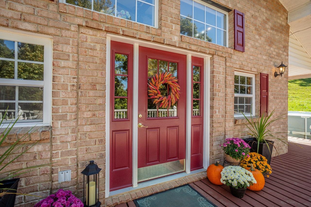 279 HELMS RD, STANLEY, Virginia 22851, 5 Bedrooms Bedrooms, ,2 BathroomsBathrooms,Residential,279 HELMS RD,674429 MLS # 674429