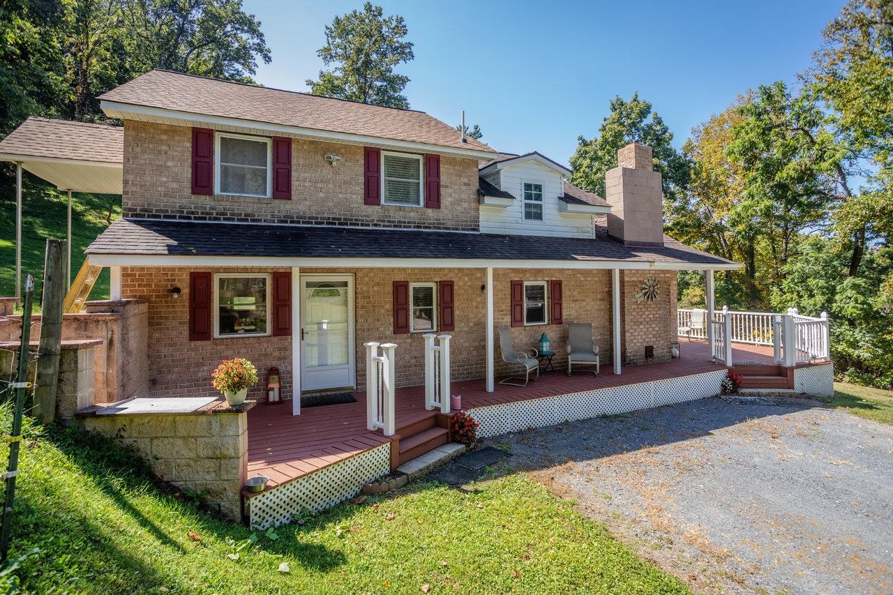 279 HELMS RD, STANLEY, Virginia 22851, 5 Bedrooms Bedrooms, ,2 BathroomsBathrooms,Residential,279 HELMS RD,674429 MLS # 674429