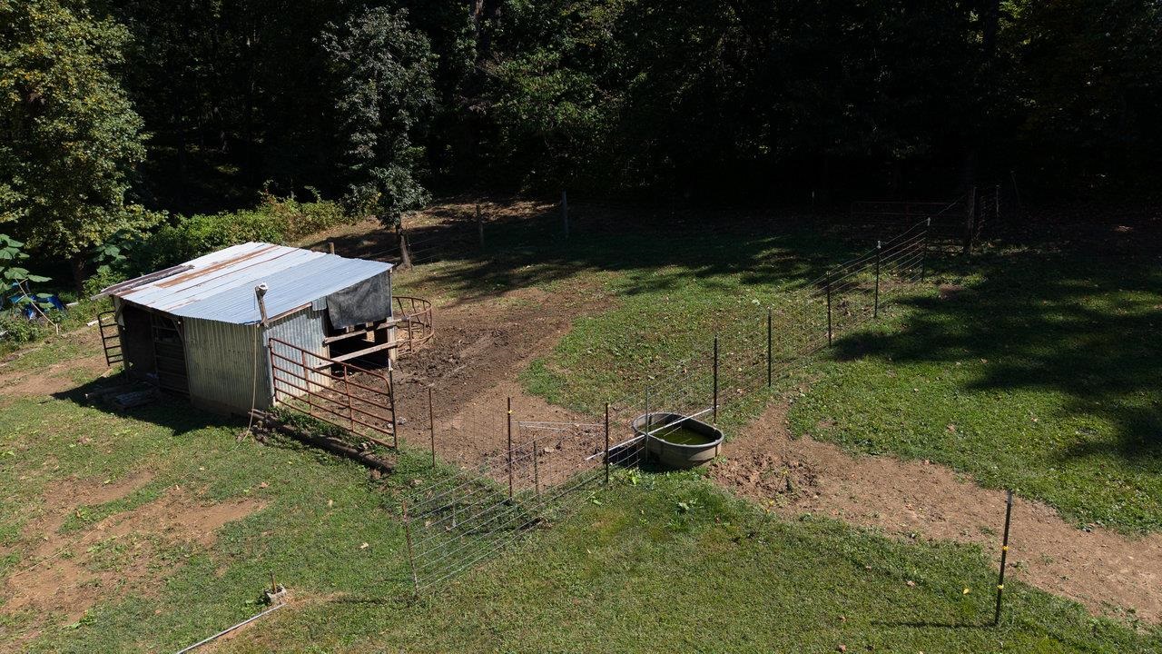 279 HELMS RD, STANLEY, Virginia 22851, 5 Bedrooms Bedrooms, ,2 BathroomsBathrooms,Residential,279 HELMS RD,674429 MLS # 674429