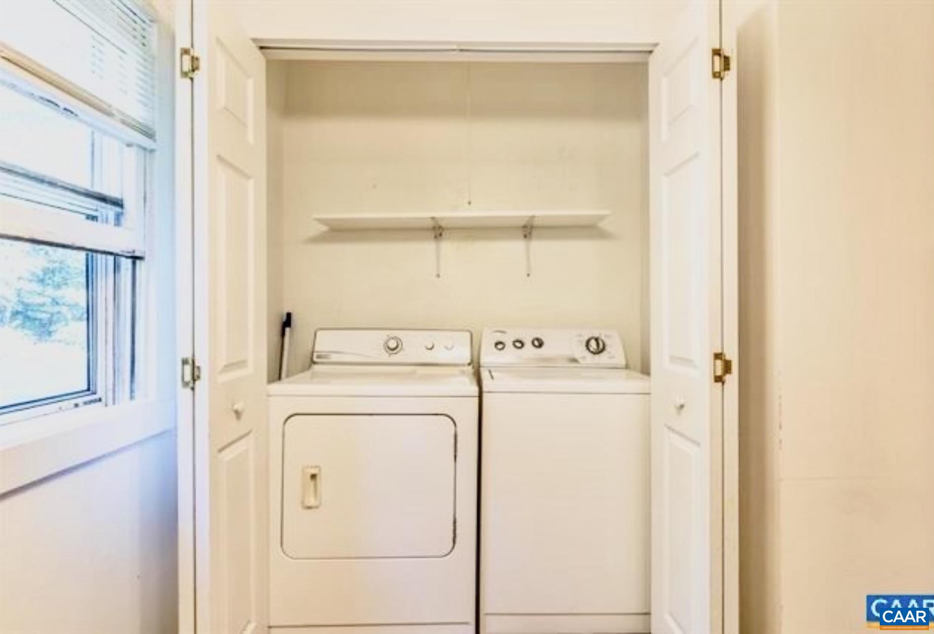 8955 LOUISA RD, GORDONSVILLE, Virginia 22942, 2 Bedrooms Bedrooms, ,1 BathroomBathrooms,Residential,8955 LOUISA RD,674430 MLS # 674430