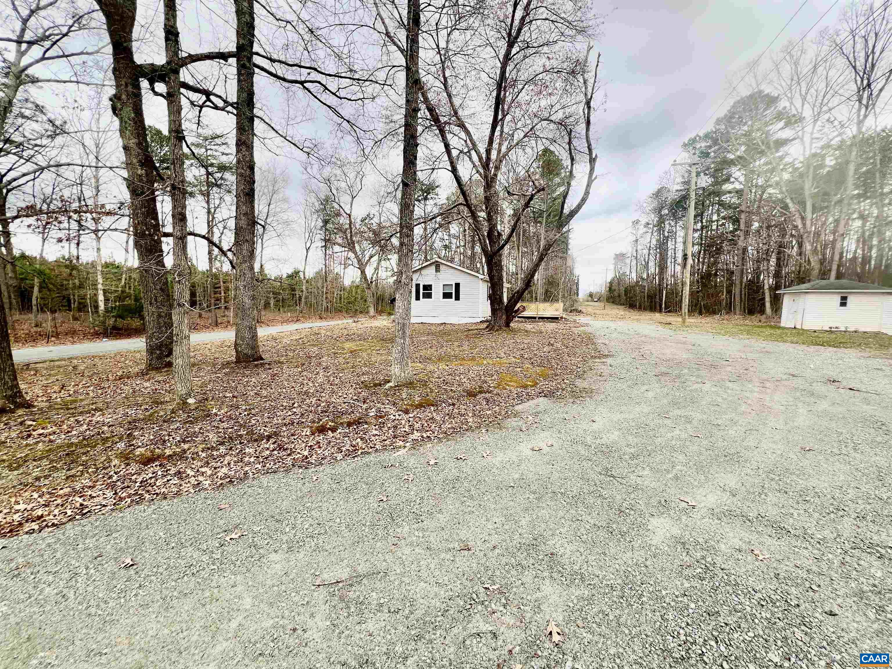8955 LOUISA RD, GORDONSVILLE, Virginia 22942, 2 Bedrooms Bedrooms, ,1 BathroomBathrooms,Residential,8955 LOUISA RD,674430 MLS # 674430