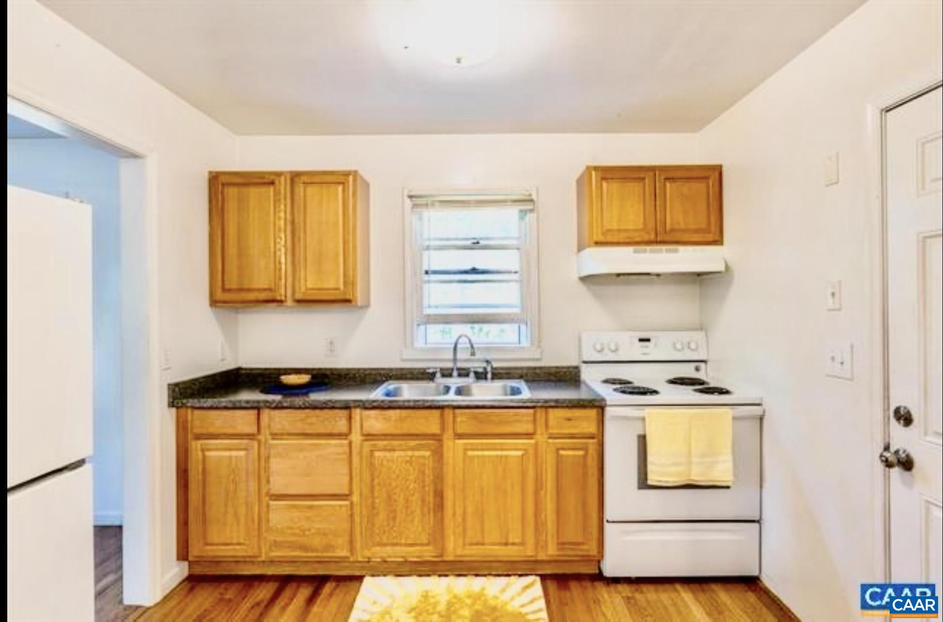 8955 LOUISA RD, GORDONSVILLE, Virginia 22942, 2 Bedrooms Bedrooms, ,1 BathroomBathrooms,Residential,8955 LOUISA RD,674430 MLS # 674430