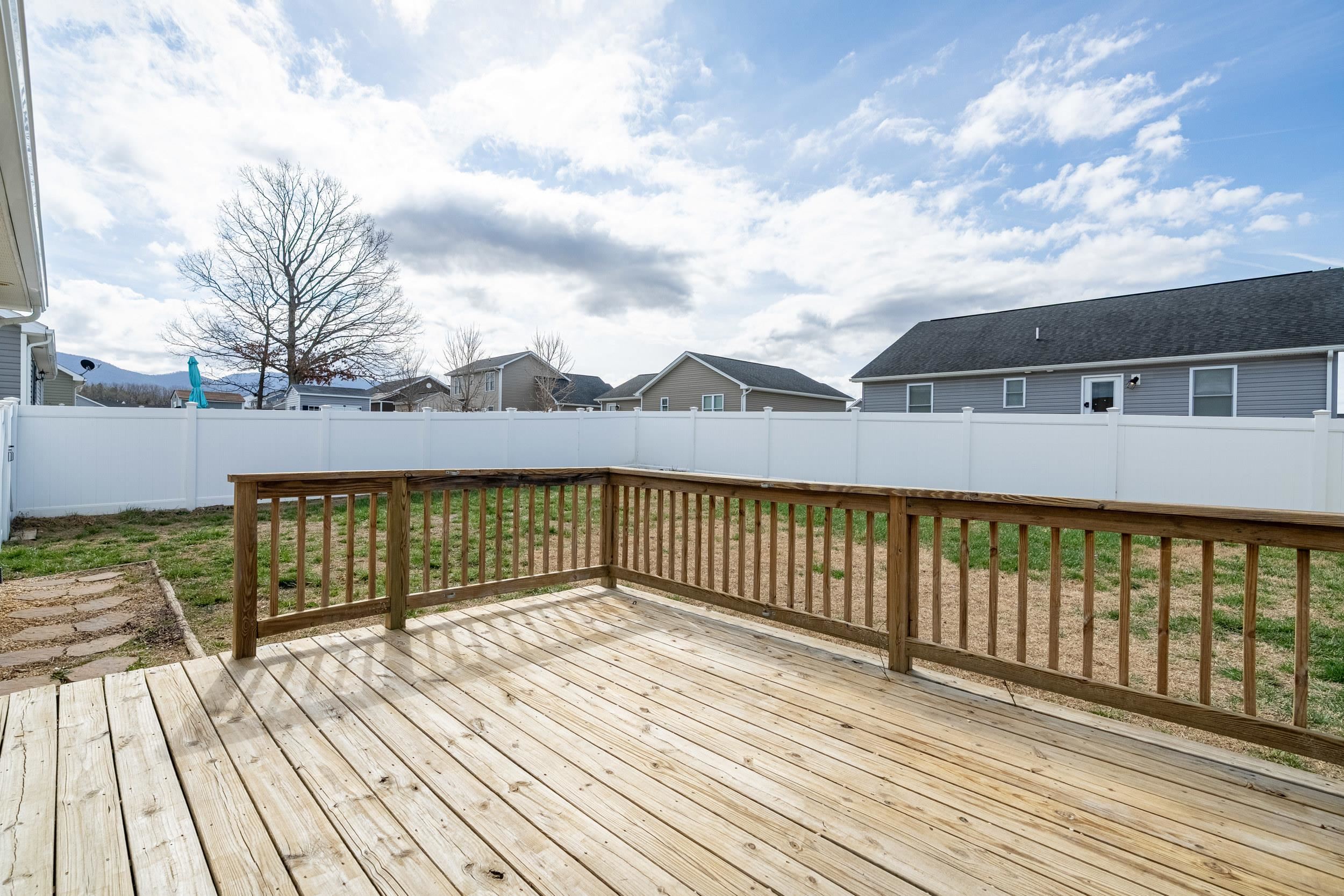 1445 MANDOLIN AVE, GROTTOES, Virginia 24441, 3 Bedrooms Bedrooms, ,2 BathroomsBathrooms,Residential,1445 Mandolin Ave, Grottoes VA, 24441,1445 MANDOLIN AVE,674434 MLS # 674434