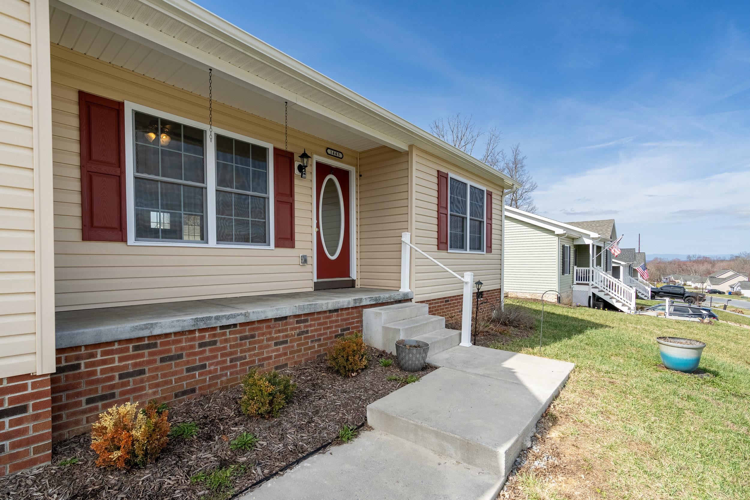 1445 MANDOLIN AVE, GROTTOES, Virginia 24441, 3 Bedrooms Bedrooms, ,2 BathroomsBathrooms,Residential,1445 Mandolin Ave, Grottoes VA, 24441,1445 MANDOLIN AVE,674434 MLS # 674434