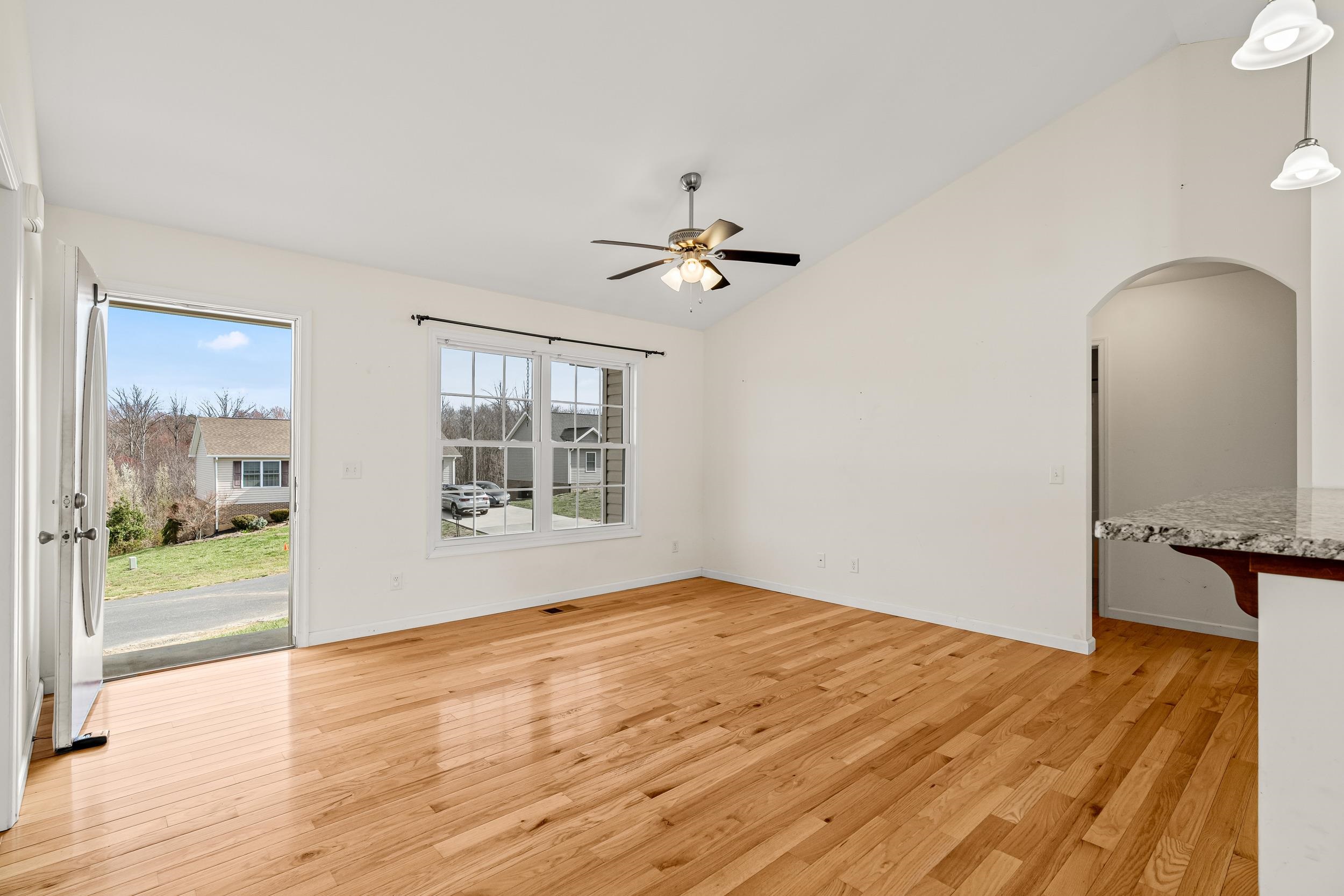 1445 MANDOLIN AVE, GROTTOES, Virginia 24441, 3 Bedrooms Bedrooms, ,2 BathroomsBathrooms,Residential,1445 Mandolin Ave, Grottoes VA, 24441,1445 MANDOLIN AVE,674434 MLS # 674434