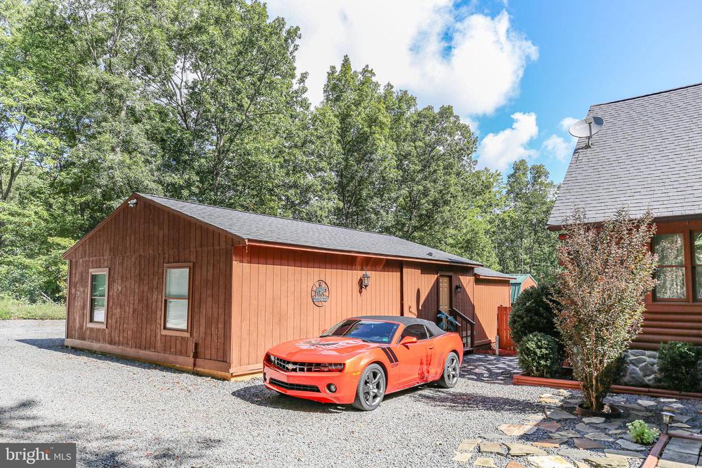 4267 TRAIL OF FAITH CT, LOCUST GROVE, Virginia 22508, 4 Bedrooms Bedrooms, ,2 BathroomsBathrooms,Residential,4267 TRAIL OF FAITH CT,VAOR2013100 MLS # VAOR2013100