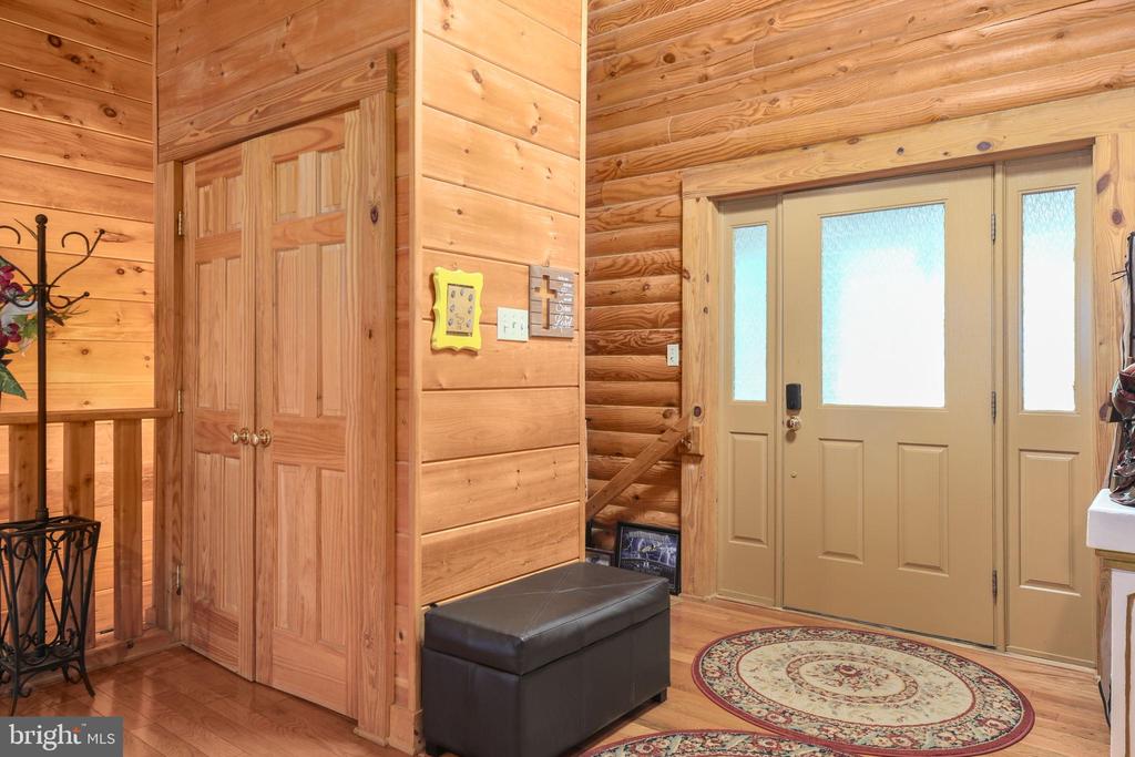 4267 TRAIL OF FAITH CT, LOCUST GROVE, Virginia 22508, 4 Bedrooms Bedrooms, ,2 BathroomsBathrooms,Residential,4267 TRAIL OF FAITH CT,VAOR2013100 MLS # VAOR2013100