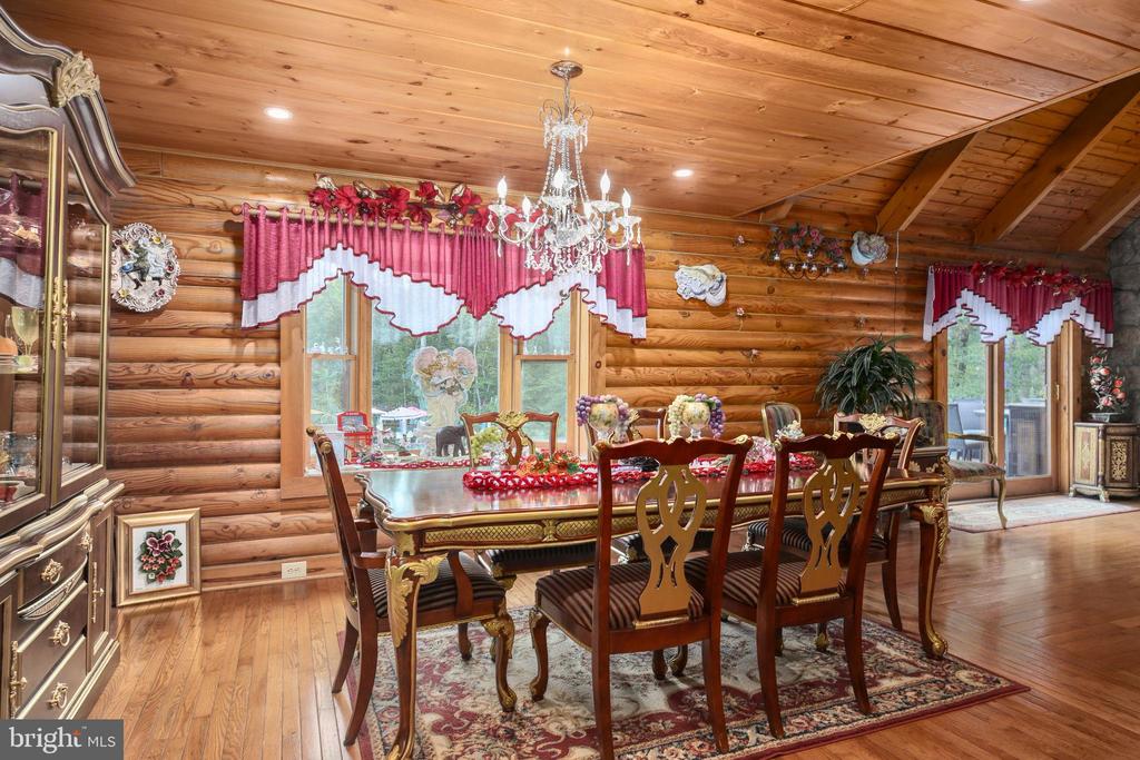 4267 TRAIL OF FAITH CT, LOCUST GROVE, Virginia 22508, 4 Bedrooms Bedrooms, ,2 BathroomsBathrooms,Residential,4267 TRAIL OF FAITH CT,VAOR2013100 MLS # VAOR2013100