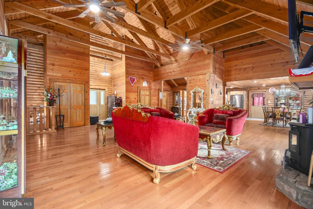 4267 TRAIL OF FAITH CT, LOCUST GROVE, Virginia 22508, 4 Bedrooms Bedrooms, ,2 BathroomsBathrooms,Residential,4267 TRAIL OF FAITH CT,VAOR2013100 MLS # VAOR2013100