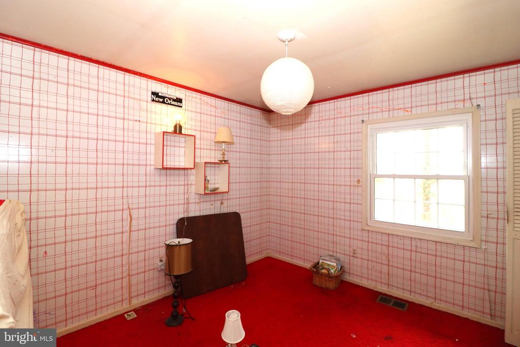 9305 LEES RIDGE RD, WARRENTON, Virginia 20186, 3 Bedrooms Bedrooms, ,2 BathroomsBathrooms,Residential,9305 LEES RIDGE RD,VAFQ2020942 MLS # VAFQ2020942