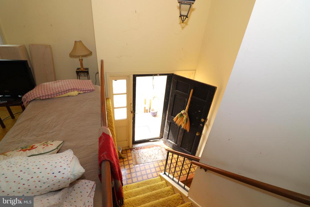 9305 LEES RIDGE RD, WARRENTON, Virginia 20186, 3 Bedrooms Bedrooms, ,2 BathroomsBathrooms,Residential,9305 LEES RIDGE RD,VAFQ2020942 MLS # VAFQ2020942