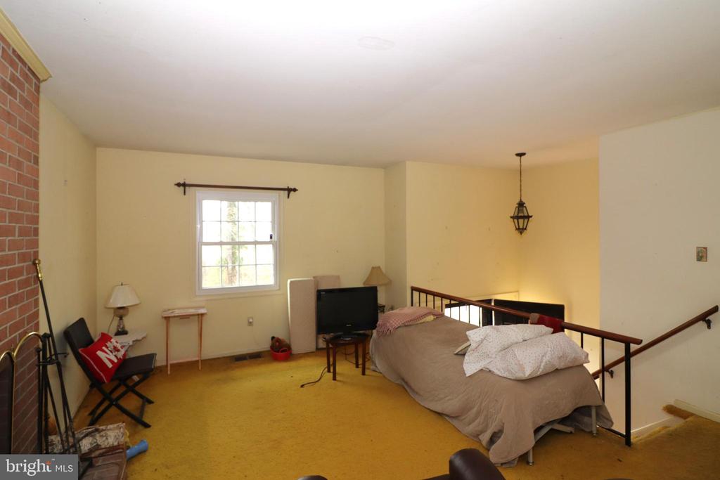 9305 LEES RIDGE RD, WARRENTON, Virginia 20186, 3 Bedrooms Bedrooms, ,2 BathroomsBathrooms,Residential,9305 LEES RIDGE RD,VAFQ2020942 MLS # VAFQ2020942