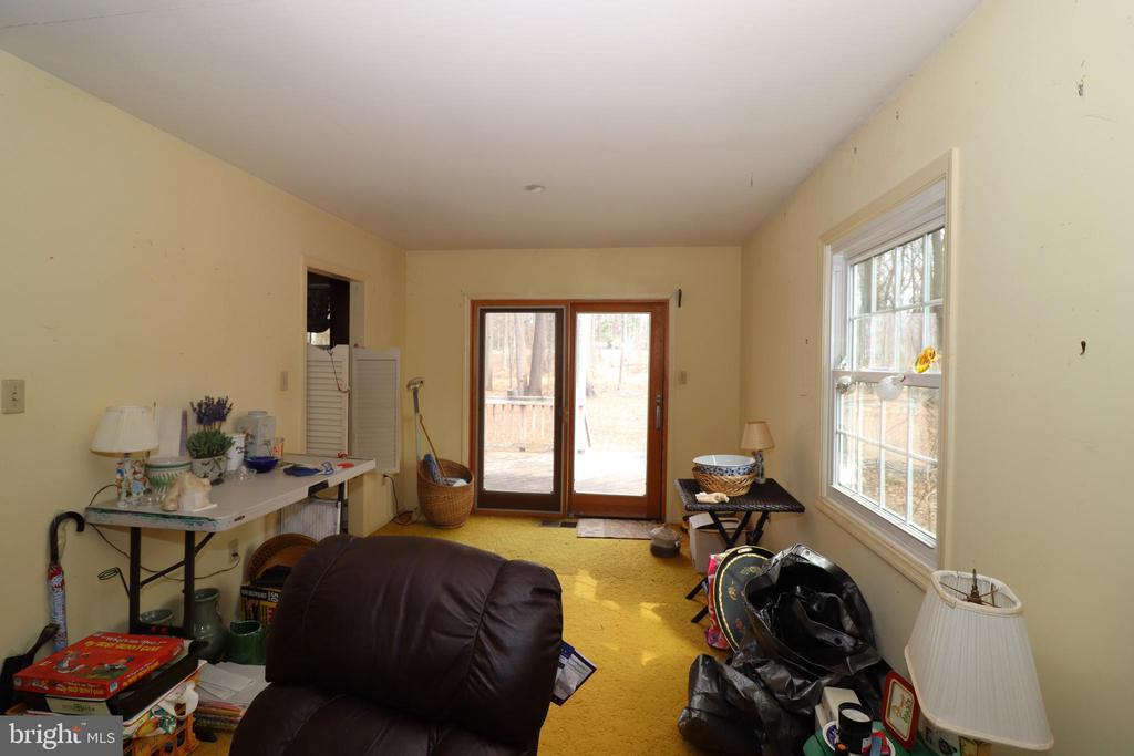 9305 LEES RIDGE RD, WARRENTON, Virginia 20186, 3 Bedrooms Bedrooms, ,2 BathroomsBathrooms,Residential,9305 LEES RIDGE RD,VAFQ2020942 MLS # VAFQ2020942