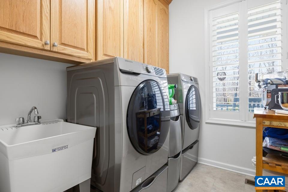 32 MULLIGAN DR, PALMYRA, Virginia 22963, 4 Bedrooms Bedrooms, ,3 BathroomsBathrooms,Residential,32 MULLIGAN DR,674413 MLS # 674413