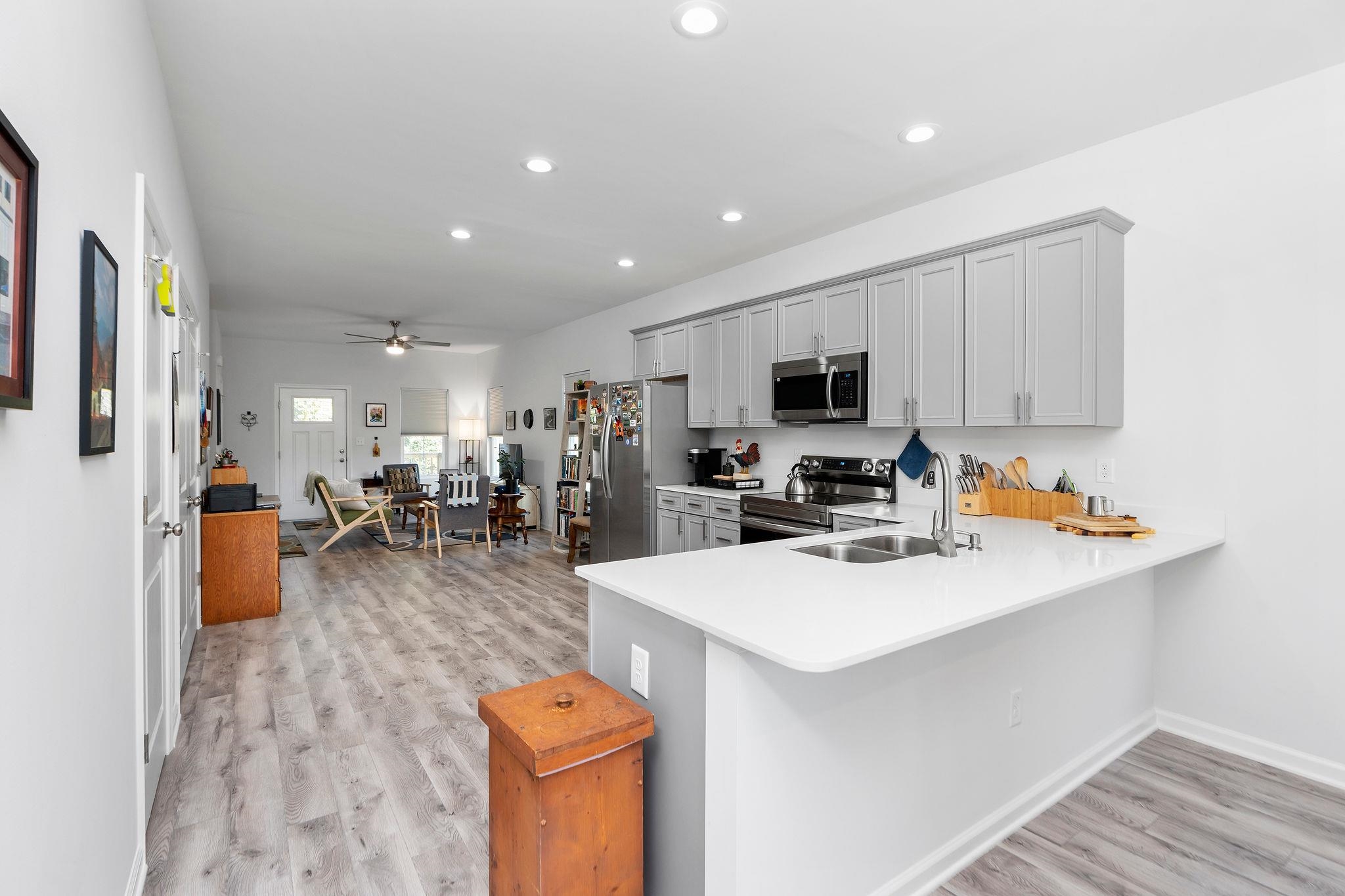 138 GARBER ST, STAUNTON, Virginia 24401, 3 Bedrooms Bedrooms, ,2 BathroomsBathrooms,Residential,138 GARBER ST,674441 MLS # 674441