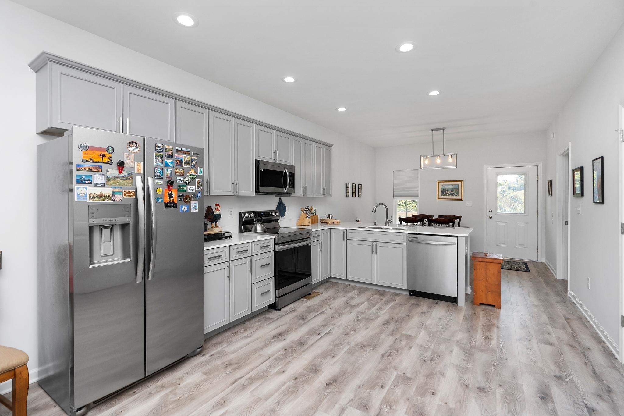 138 GARBER ST, STAUNTON, Virginia 24401, 3 Bedrooms Bedrooms, ,2 BathroomsBathrooms,Residential,138 GARBER ST,674441 MLS # 674441