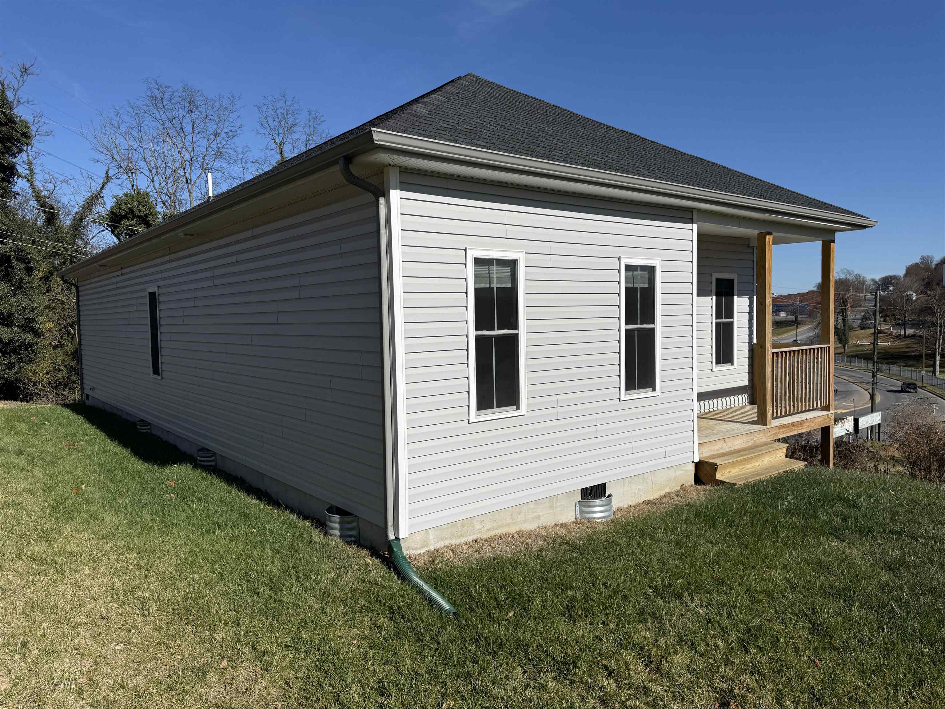 138 GARBER ST, STAUNTON, Virginia 24401, 3 Bedrooms Bedrooms, ,2 BathroomsBathrooms,Residential,138 GARBER ST,674441 MLS # 674441