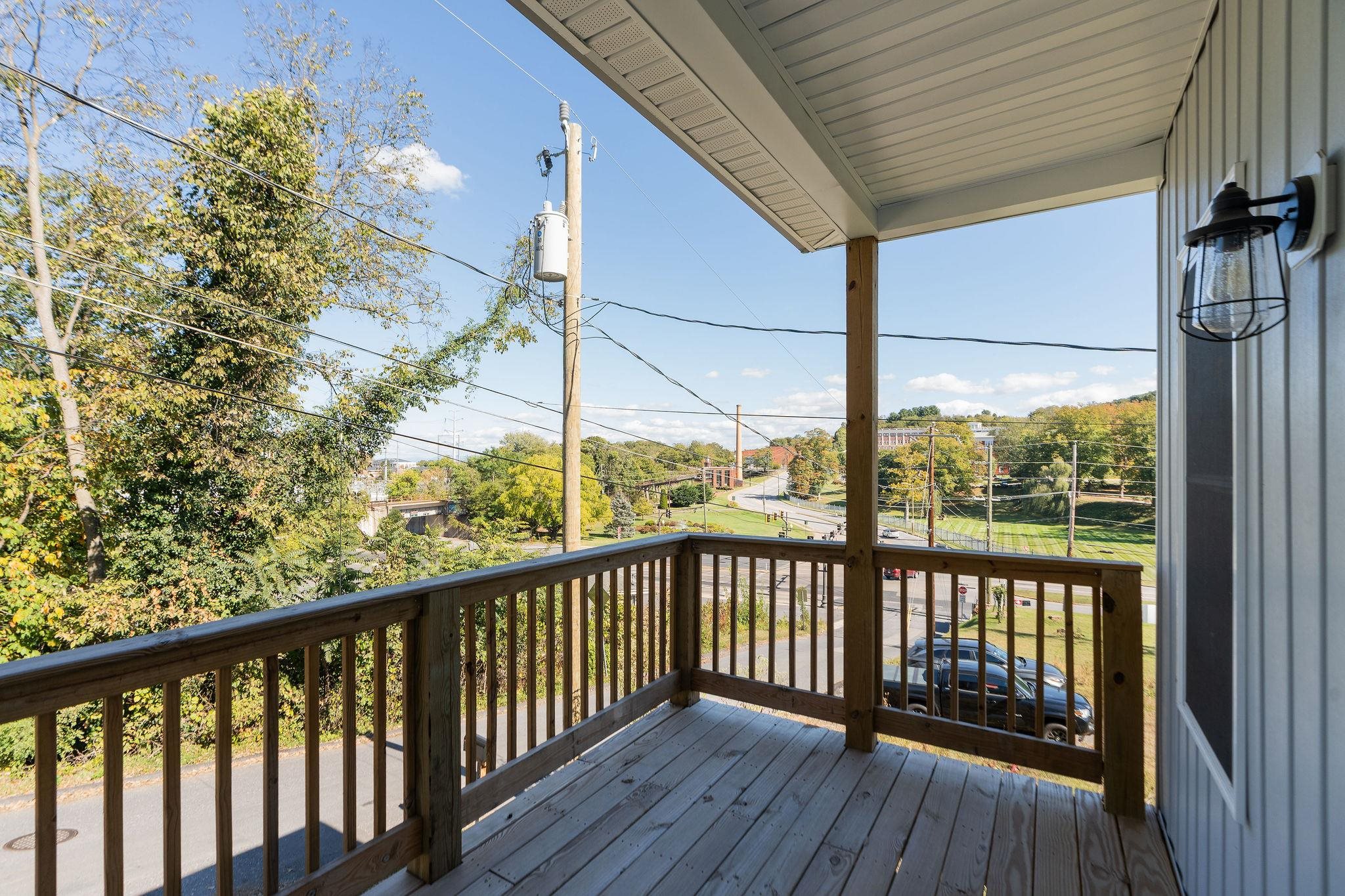 138 GARBER ST, STAUNTON, Virginia 24401, 3 Bedrooms Bedrooms, ,2 BathroomsBathrooms,Residential,138 GARBER ST,674441 MLS # 674441