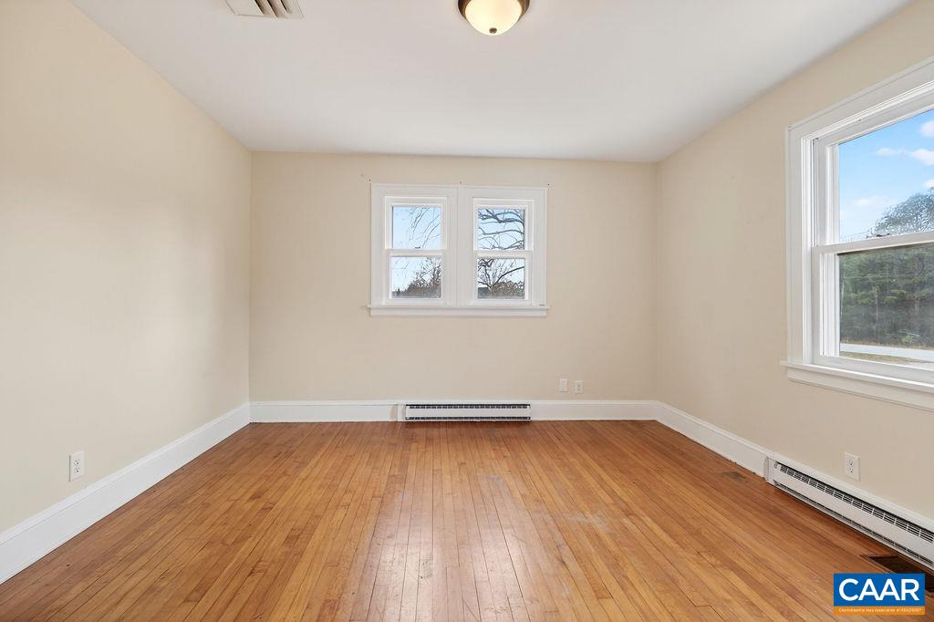 5694 PATRICK HENRY HWY, ROSELAND, Virginia 22967, 3 Bedrooms Bedrooms, ,1 BathroomBathrooms,Residential,5694 PATRICK HENRY HWY,674445 MLS # 674445