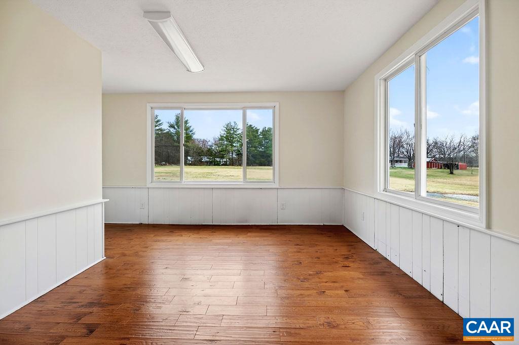 5694 PATRICK HENRY HWY, ROSELAND, Virginia 22967, 3 Bedrooms Bedrooms, ,1 BathroomBathrooms,Residential,5694 PATRICK HENRY HWY,674445 MLS # 674445