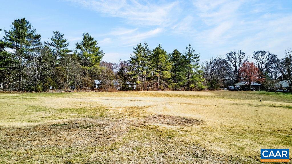 5694 PATRICK HENRY HWY, ROSELAND, Virginia 22967, 3 Bedrooms Bedrooms, ,1 BathroomBathrooms,Residential,5694 PATRICK HENRY HWY,674445 MLS # 674445