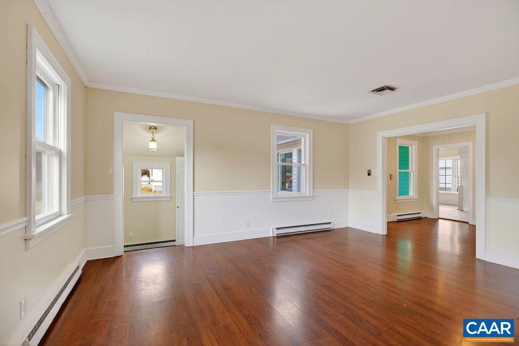 5694 PATRICK HENRY HWY, ROSELAND, Virginia 22967, 3 Bedrooms Bedrooms, ,1 BathroomBathrooms,Residential,5694 PATRICK HENRY HWY,674445 MLS # 674445