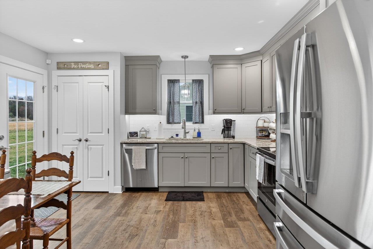 106 16TH ST, GROTTOES, Virginia 24441, 3 Bedrooms Bedrooms, ,2 BathroomsBathrooms,Residential,106 16TH ST,674447 MLS # 674447