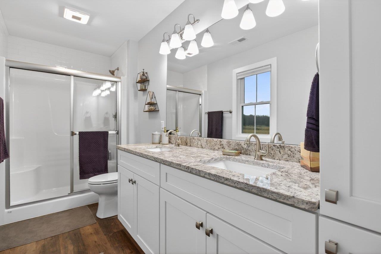 106 16TH ST, GROTTOES, Virginia 24441, 3 Bedrooms Bedrooms, ,2 BathroomsBathrooms,Residential,106 16TH ST,674447 MLS # 674447