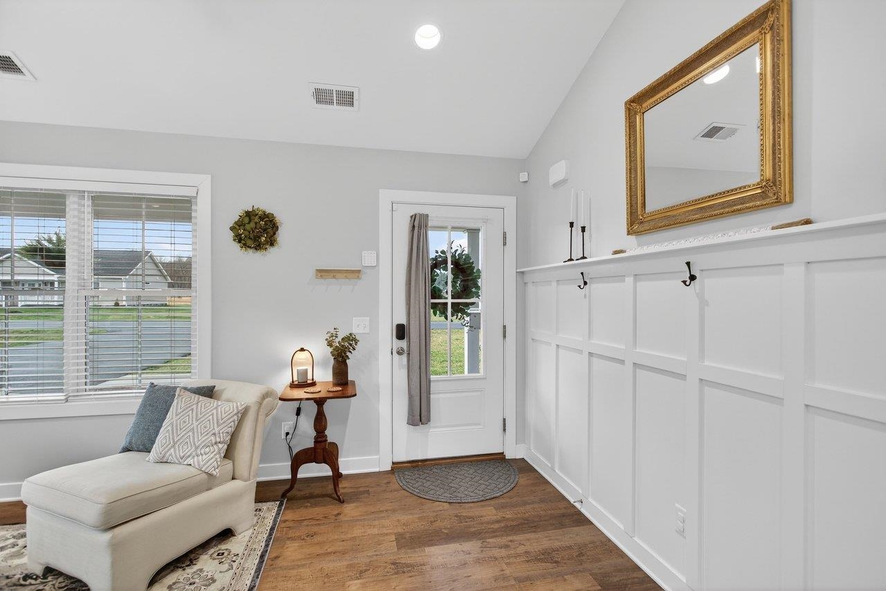 106 16TH ST, GROTTOES, Virginia 24441, 3 Bedrooms Bedrooms, ,2 BathroomsBathrooms,Residential,106 16TH ST,674447 MLS # 674447