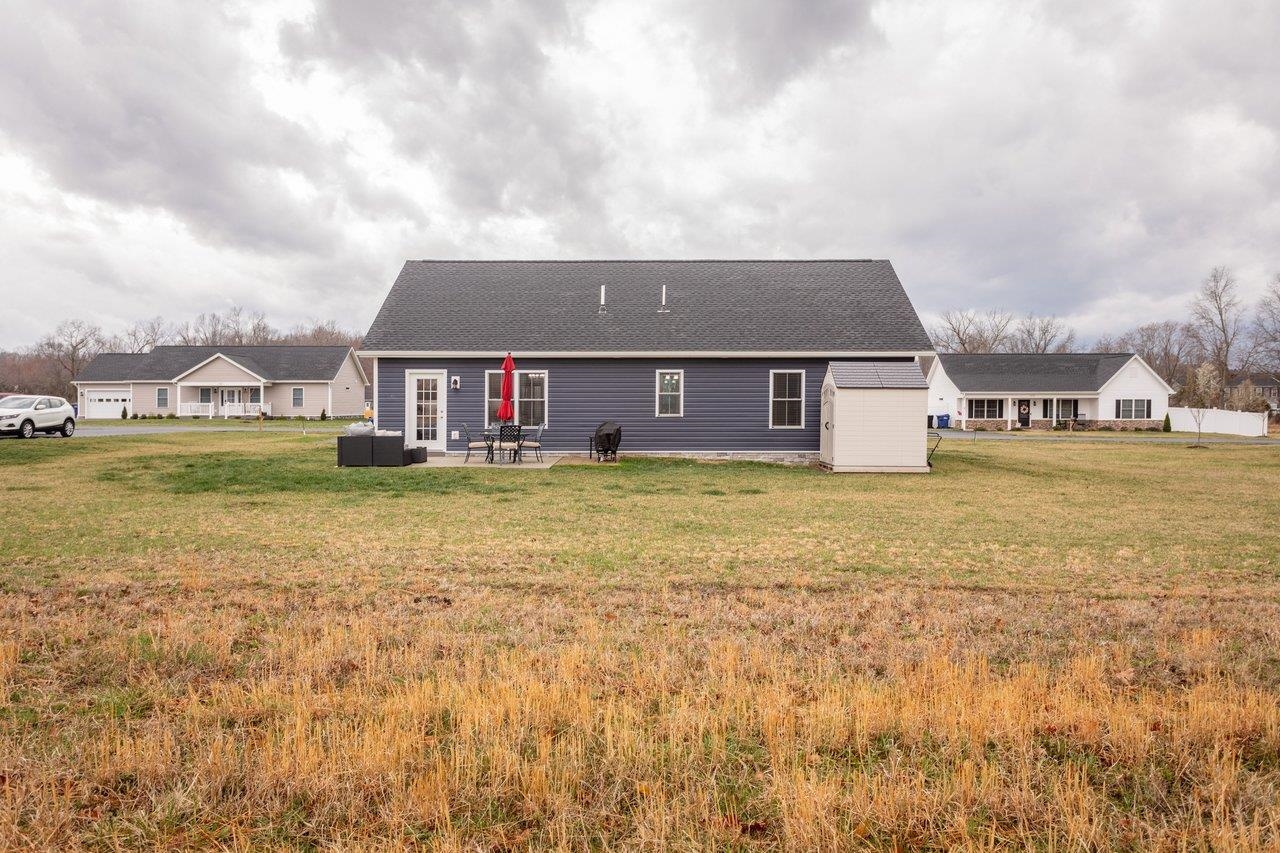 106 16TH ST, GROTTOES, Virginia 24441, 3 Bedrooms Bedrooms, ,2 BathroomsBathrooms,Residential,106 16TH ST,674447 MLS # 674447