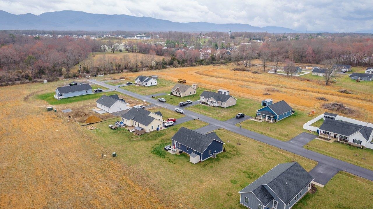 106 16TH ST, GROTTOES, Virginia 24441, 3 Bedrooms Bedrooms, ,2 BathroomsBathrooms,Residential,106 16TH ST,674447 MLS # 674447