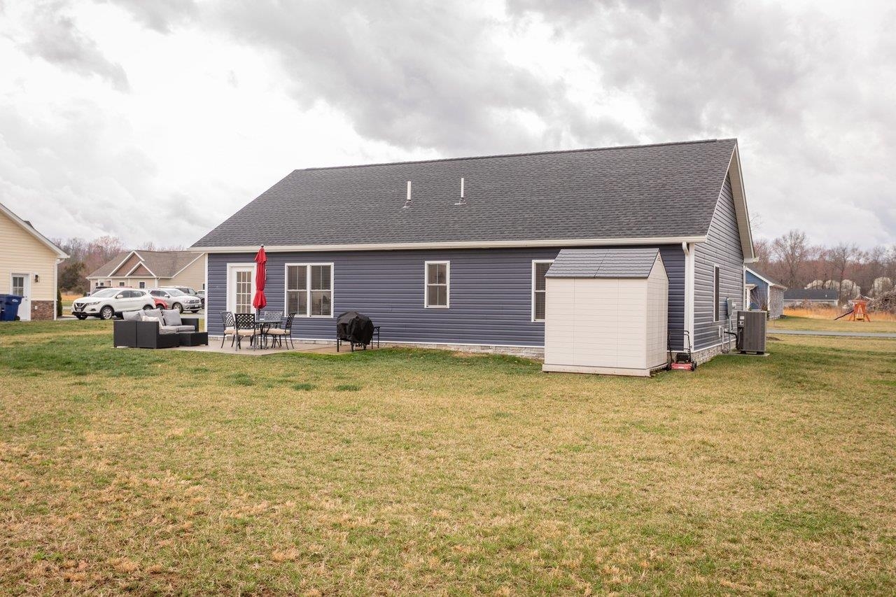 106 16TH ST, GROTTOES, Virginia 24441, 3 Bedrooms Bedrooms, ,2 BathroomsBathrooms,Residential,106 16TH ST,674447 MLS # 674447