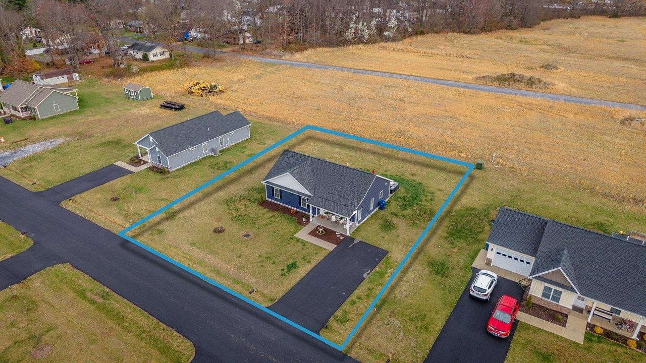 106 16TH ST, GROTTOES, Virginia 24441, 3 Bedrooms Bedrooms, ,2 BathroomsBathrooms,Residential,106 16TH ST,674447 MLS # 674447