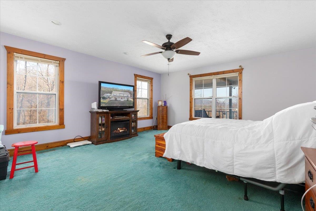 209 PARK RIDGE CT, FRONT ROYAL, Virginia 22630, 5 Bedrooms Bedrooms, ,3 BathroomsBathrooms,Residential,209 PARK RIDGE CT,674452 MLS # 674452