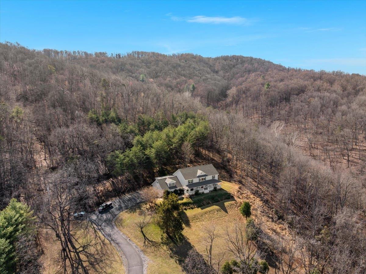 209 PARK RIDGE CT, FRONT ROYAL, Virginia 22630, 5 Bedrooms Bedrooms, ,3 BathroomsBathrooms,Residential,209 PARK RIDGE CT,674452 MLS # 674452