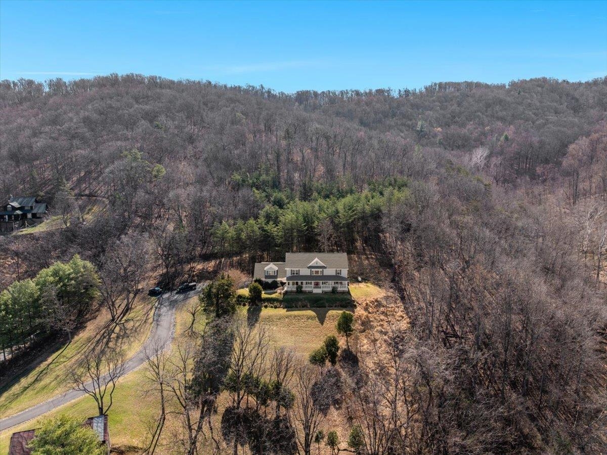 209 PARK RIDGE CT, FRONT ROYAL, Virginia 22630, 5 Bedrooms Bedrooms, ,3 BathroomsBathrooms,Residential,209 PARK RIDGE CT,674452 MLS # 674452