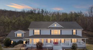 209 PARK RIDGE CT, FRONT ROYAL, Virginia 22630, 5 Bedrooms Bedrooms, ,3 BathroomsBathrooms,Residential,209 PARK RIDGE CT,674452 MLS # 674452