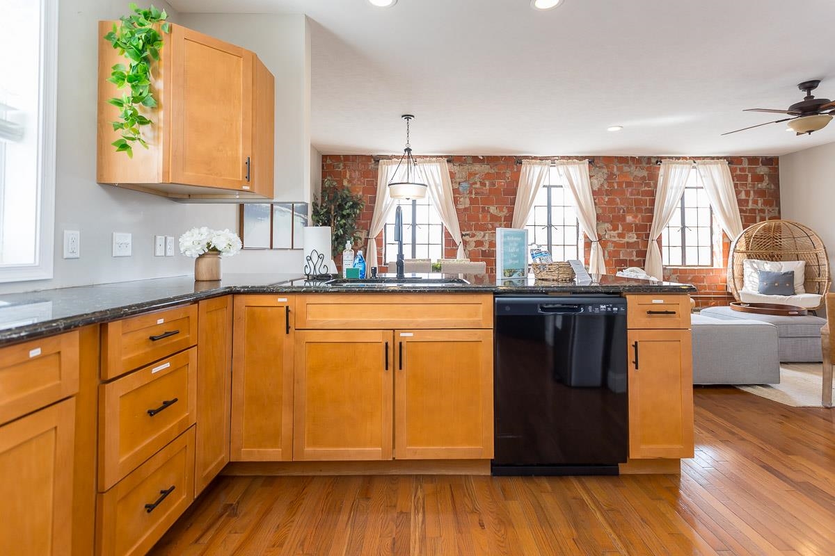 442 FIRST ST, SHENANDOAH, Virginia 22849, ,Residential,442 FIRST ST,674462 MLS # 674462