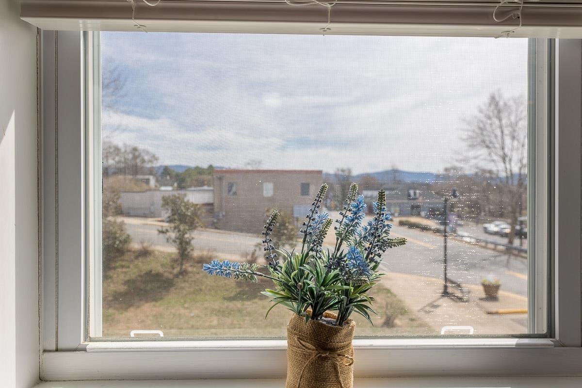 442 FIRST ST, SHENANDOAH, Virginia 22849, ,Residential,442 FIRST ST,674462 MLS # 674462