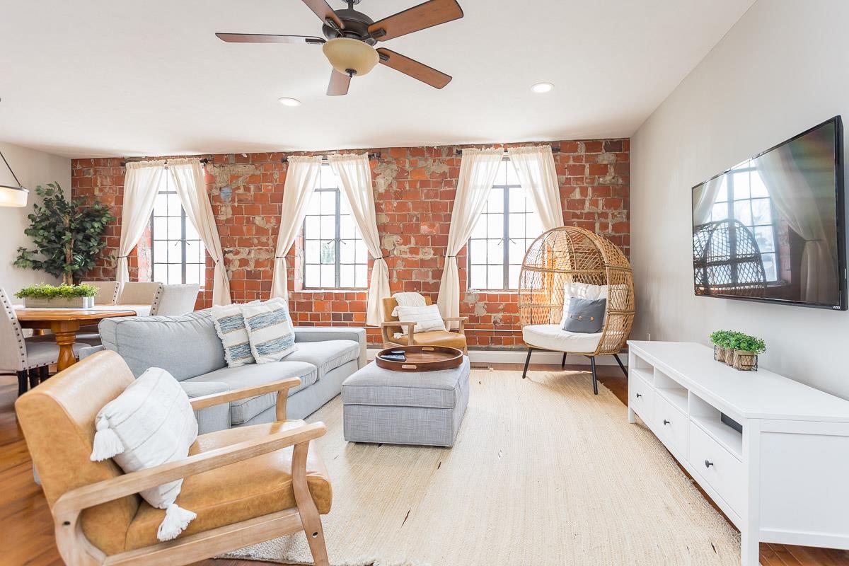 442 FIRST ST, SHENANDOAH, Virginia 22849, ,Residential,442 FIRST ST,674462 MLS # 674462