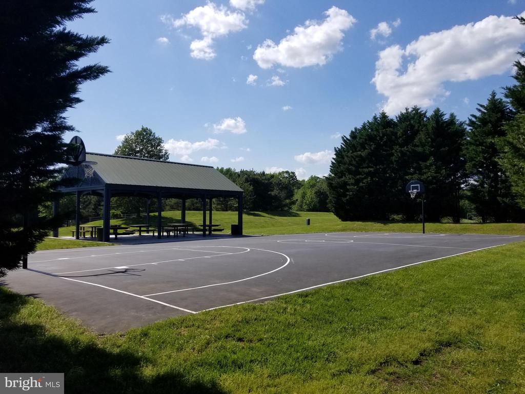 10821 PINNACLE DR, SPOTSYLVANIA, Virginia 22551, ,Land,10821 PINNACLE DR,VASP2040048 MLS # VASP2040048