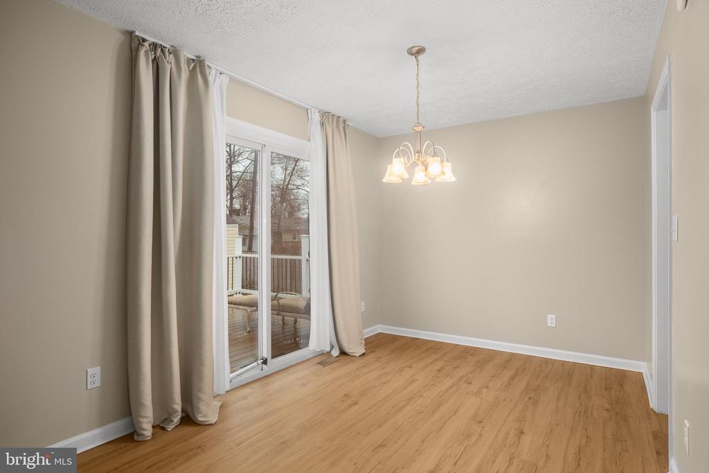 4 JONQUIL CT, FREDERICKSBURG, Virginia 22408, 3 Bedrooms Bedrooms, ,2 BathroomsBathrooms,Residential,4 JONQUIL CT,VASP2040086 MLS # VASP2040086