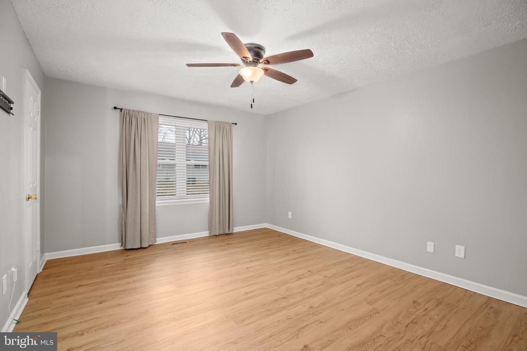 4 JONQUIL CT, FREDERICKSBURG, Virginia 22408, 3 Bedrooms Bedrooms, ,2 BathroomsBathrooms,Residential,4 JONQUIL CT,VASP2040086 MLS # VASP2040086